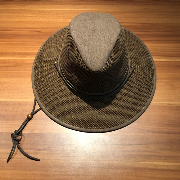 aussie mesh hat